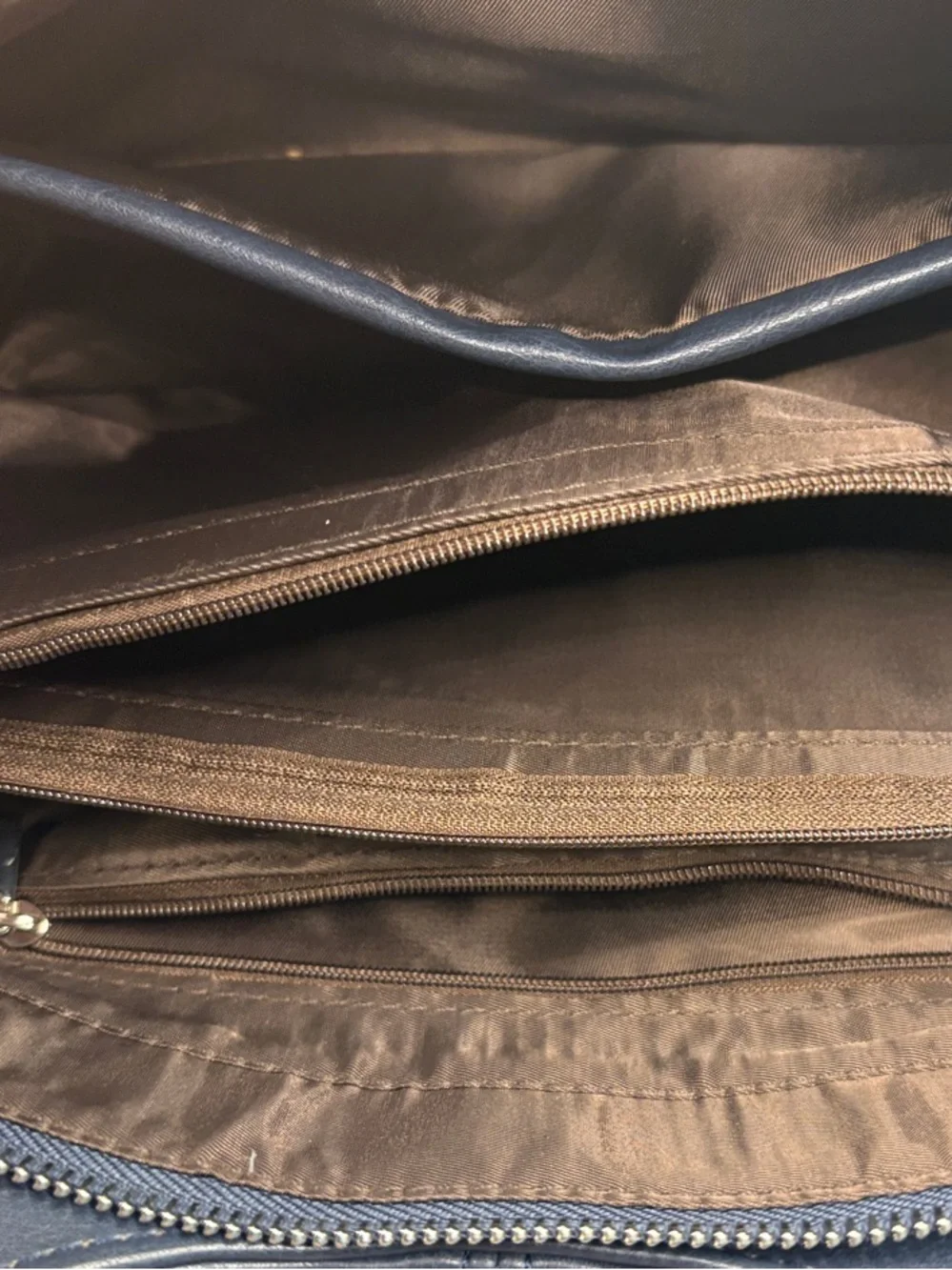 Sleek Navy Shoulder Bag with Detachable Strap